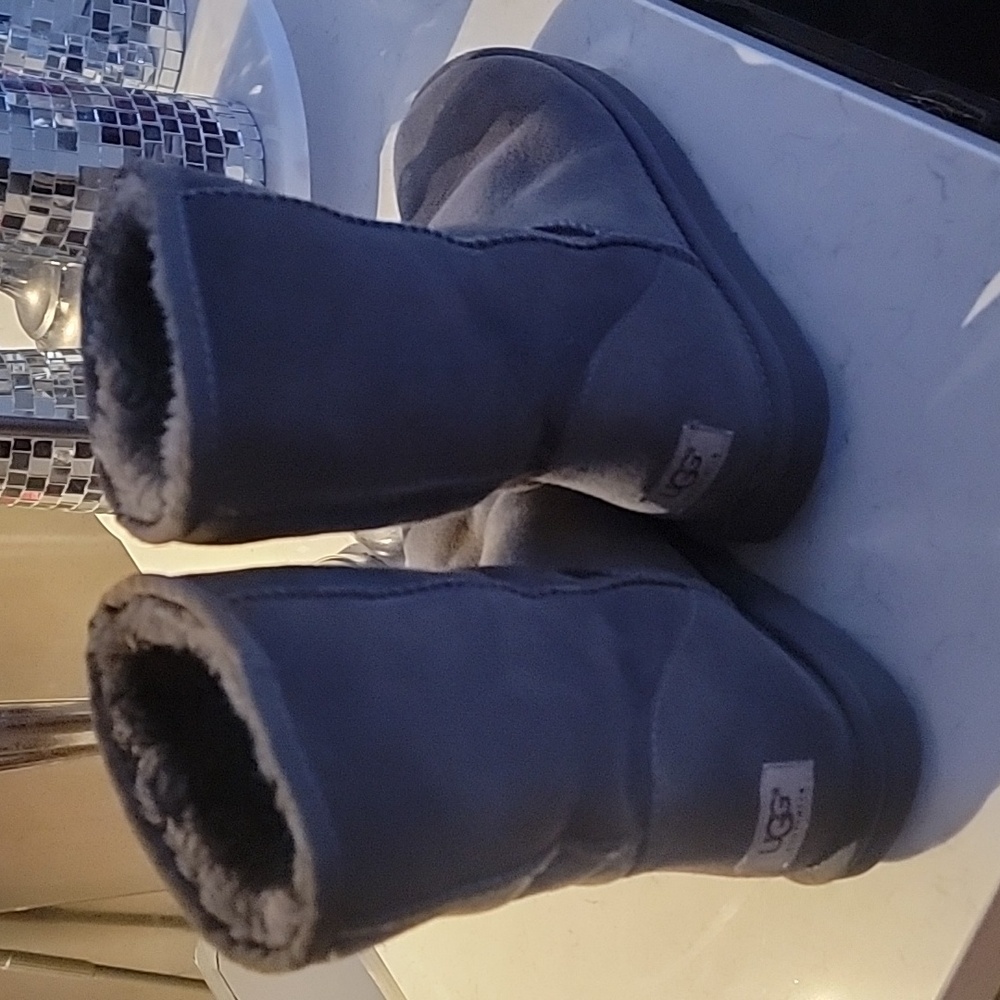 UGG Gray Shearling Boots size usa 7 - Picture 3 of 13